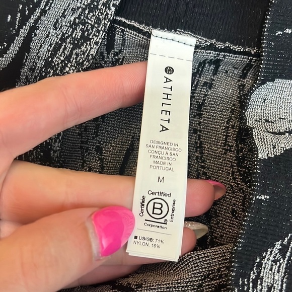 Athleta Aurora Shine Tight Black Size M - Picture 5 of 10